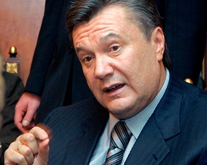 &quot;Желаю вам творческого вдохновения&quot; - Янукович вспомнил про свободу слова и демократию 