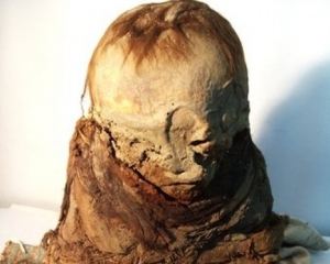 В Перу вернулась 700-летняя мумия ребёнка