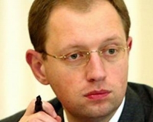 Яценюк считает "жесткие шутки" Луценко правдой о прокурорах