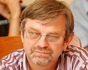 Бази "біометричних" даних можуть стати небезпечними для суспільства в руках нечесних чиновників - Небоженко