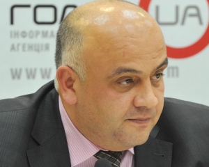 Коммунист: "Мы считаем, что государство должно говорить на языке своих граждан"