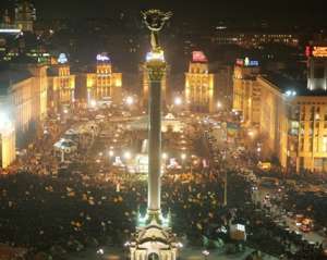 На Майдане похоронили День свободы