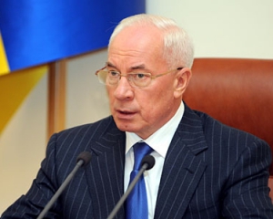 Азаров пообіцяв, що харчі подорожчають на 2%, а ВВП виросте аж на 3%