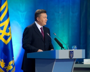 Україна зменшить закупівлі російського газу до 18 мільярдів кубів - Янукович