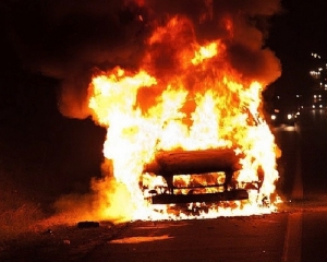 Донецького таксиста зв&#039;язали і спалили разом з машиною