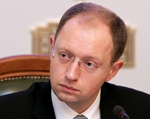 Яценюк нагадав владі про неможливість зміни процедури голосування в Раді
