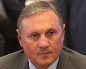 Єфремов стверджує, що мажоритарників не змушували вступати до "регіоналів"