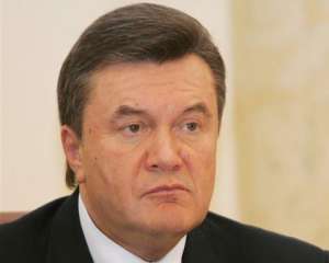 Янукович роздумує над відставкою глав семи областей і Севастополя – ЗМІ