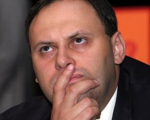 Каськив "уладил" конфликт с испанцами: LNG-терминалу в Украине они желают успехов