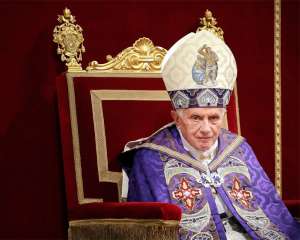 Папа Римский Бенедикт XVI завел микроблог в Twitter