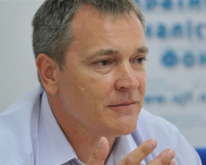 Колесніченко написав новий закон - пропонує саджати довічно за героїзацію "оунівців"