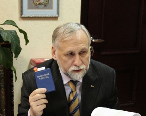 И один в поле - воин: Кармазин не уйдет из Рады, пока бюджет-2013 не отменят