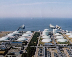 Після скандалу з іспанцями будувати LNG-термінал запросили корейців