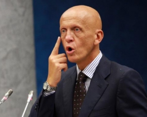 "В Украине откроется школа футбольного арбитра" - Коллина