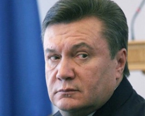 Янукович хочет усилить свою неприкосновенность и ослабить депутатскую