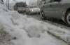 Около тысячи автомобилей в Украине попали в снежные заторы за сутки