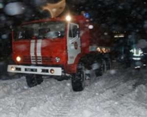 МНС направило до місця затору на Львівщині 200 рятувальників і 40 одиниць техніки