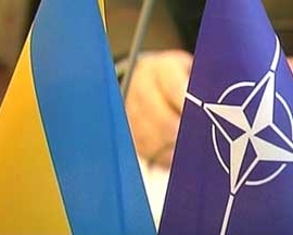 НАТО допомагатиме впровадженню реформ в Україні