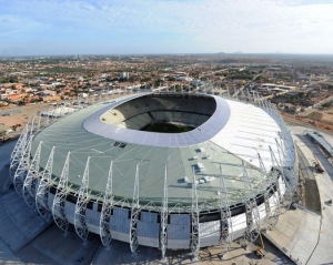 У Бразилії відкрили перший стадіон до ЧС-2014