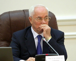Азаров забрав 2,3 мільярда держгарантій у скандального LNG-термінала