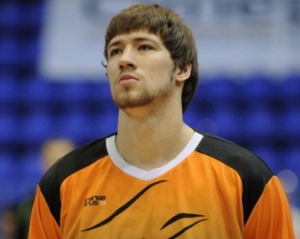 Українець В&#039;ячеслав Кравцов офіційно дебютував у НБА