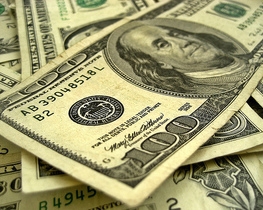 Доллар на межбанке упал на 3 копейки до апрельского минимума
