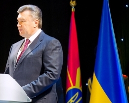 Янукович розповів міністрам, що робити з економікою у 2013 році