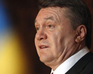 Не можна списувати мінімальне зростання ВВП на те, що не справдилися прогнози експертів - Янукович