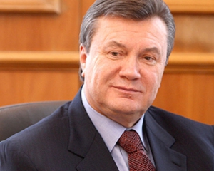 Янукович объявил 2013 Годом детского творчества 