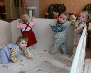 Україні не загрожує заборона на усиновлення дітей іноземцями - Павленко