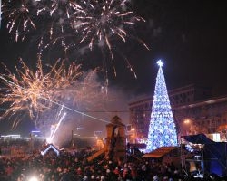 В новогоднюю ночь харьковская милиция будет позволять немного выпить и курить в неотведенных местах