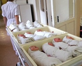 В первые сутки нового года на Днепропетровщине родилось 48 детей