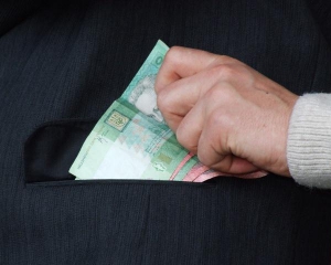 В Винницкой области председатель районной милиции требовал взятку за зарплату