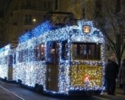 У Запоріжжі на маршрут вийшов різдвяний трамвай-вертеп