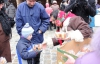 У центрі Львова роздали 6 тисяч пампухів