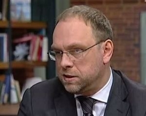 Власенко назвав людину, яка причетна до зливу "переписки" Євгенії Тимошенко і Немирі