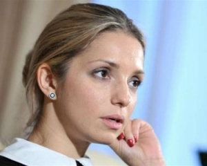 Тимошенко продолжает акцию неповиновения и спит сидя в коридоре - дочь