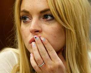 Ліндсі Лохан звільнила свого адвоката, якому заборгувала $ 300 тисяч