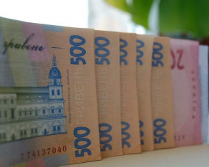 Голови фракцій отримуватимуть щомісячну премію в розмірі 88% зарплатні нардепа