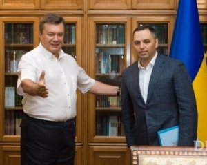 Янукович звільнив і знову призначив Портнова з посади свого радника