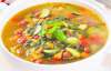 Для супа минестроне обжаривают семь овощей