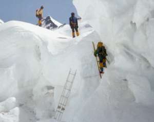 В  Шотландії під лавиною загинули чотири альпіністи