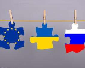 &quot;Україну намагаються розшматувати, придумуючи нові територіальні єдності&quot; - громадський діяч