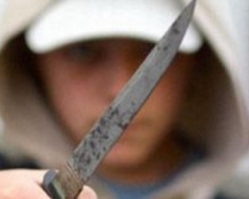 Мариупольский рецидивист во время задержания порезал 3-х милиционеров