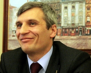 Украинская власть должна получать зарплату только за выполненную работу - вице-спикер