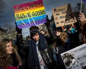 На марш на підтримку легалізації  одностатевих шлюбів в Парижі вийшли 125 тисяч людей