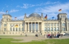 Безработным немцам государство выделяет 365 евро и платит аренду квартиры