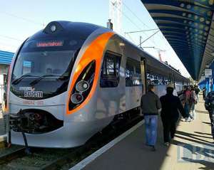 Пассажирам поездов Hyundai выплатили 800 тысяч грн компенсации