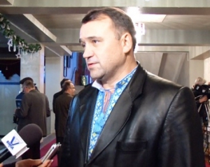 "Власть продолжает политику дебилизации украинцев" - экс-кандидат в нардепы