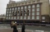 В Киеве начали демонтировать здание ЦУМа